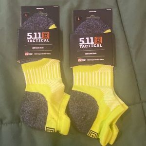 2 pairs 5.11 Tactical ankle socks size L in yellow brand new with tags